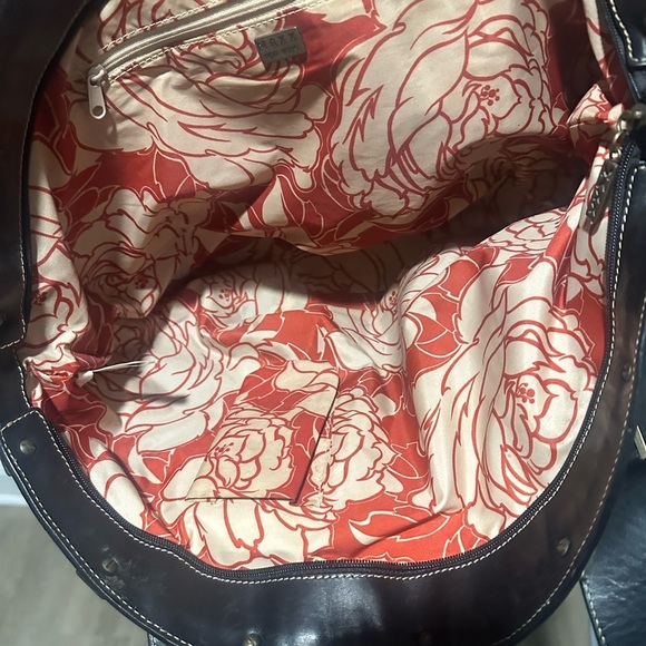 MAXX New York Tan and Black Woven Tote Bag with Leather Trim and Straps 👑 - Picture 6 of 7